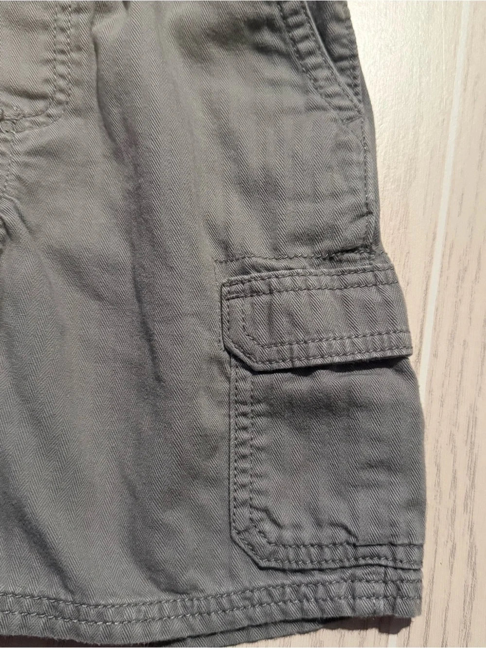 OshKosh B’gosh Boys Size 6 Cargo Shorts 3pc Lot Pull On Khaki Green Gray Casual